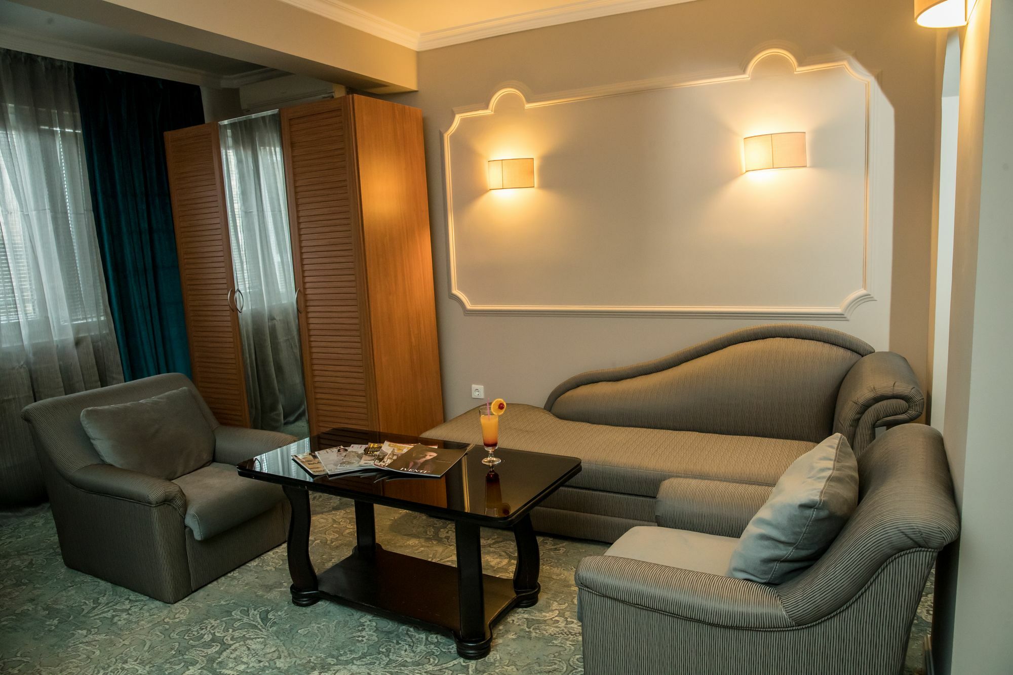 Atlantic Hotel - Free Parking صوفيا المظهر الخارجي الصورة